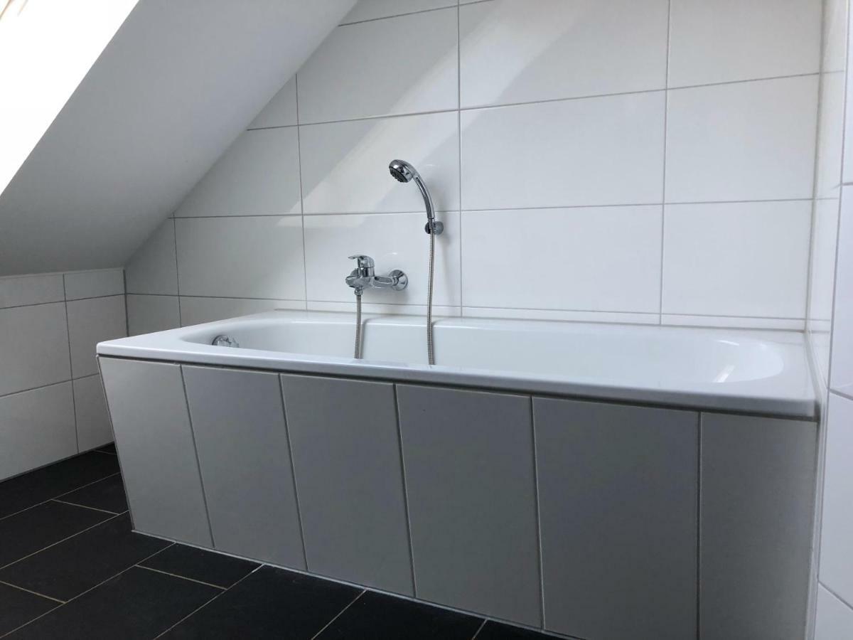 Moderne Im Gruenen Appartement